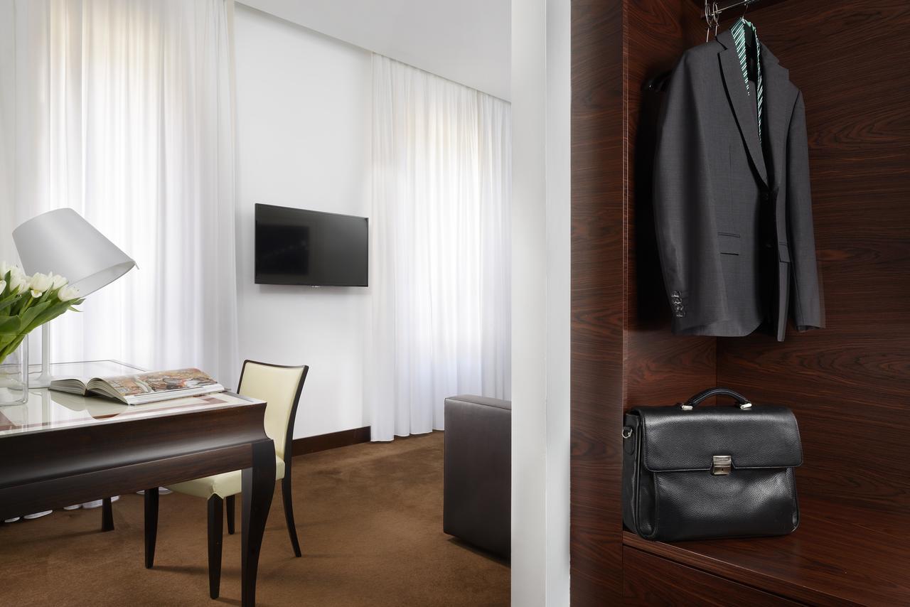 Milano Castello Luxury Apartment ภายนอก รูปภาพ